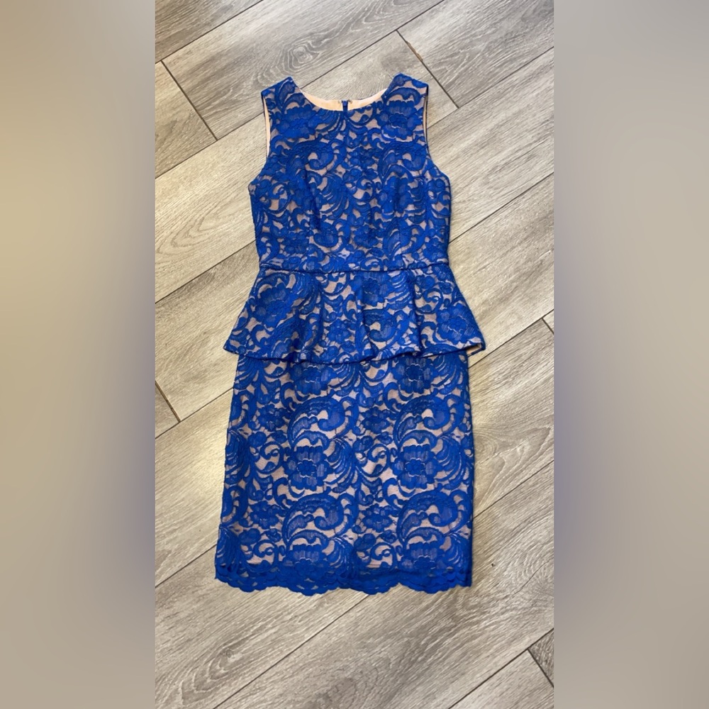 Blue lace dress!💙💙